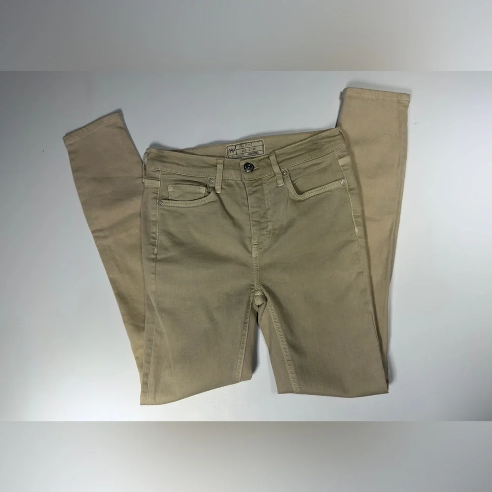 Free People Tan Distressed Skinny Jeans 🪵 - Picture 2 of 12